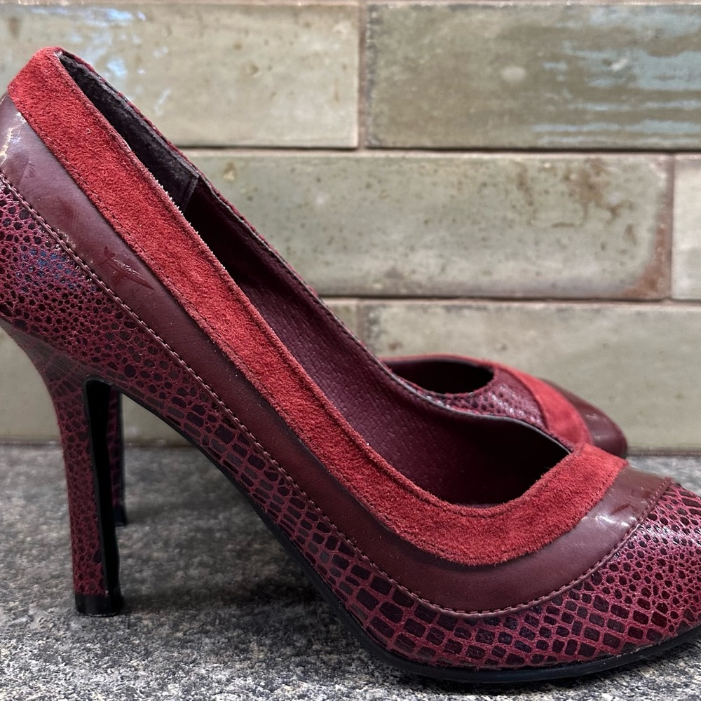 Women's Red Mixed-Material Peep-Toe High Heel Pump - Picture 14 of 14